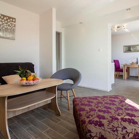 Hill Apartment With Private Pool Kucine Экстерьер фото