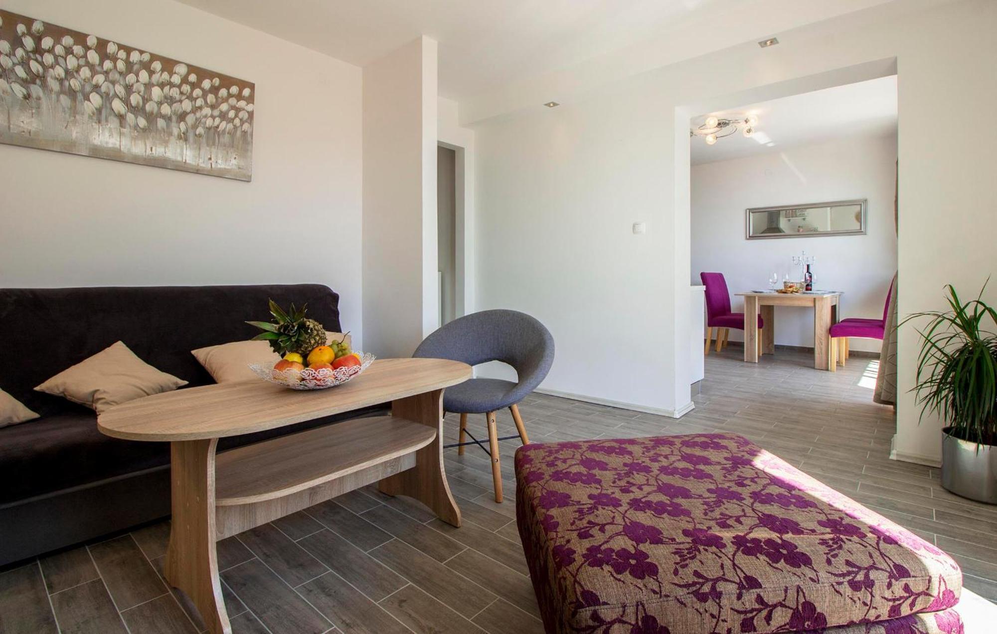 Hill Apartment With Private Pool Kucine Экстерьер фото