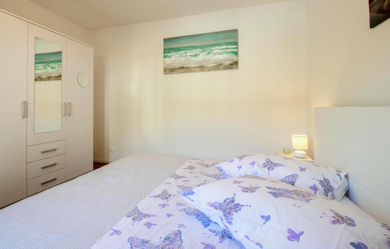 Hill Apartment With Private Pool Kucine Экстерьер фото